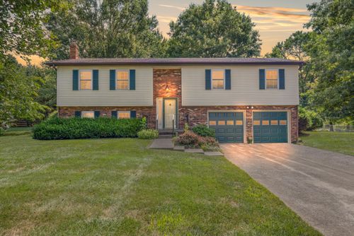 209 Farmbrook Cir, Frankfort, KY, 40601-8883 | Card Image