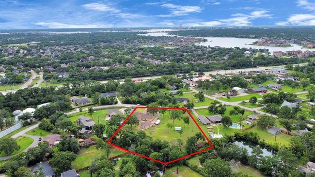 2514 Loganberry Circle, House other with 3 bedrooms, 2 bathrooms and 3 parking in Seabrook TX | Image 45