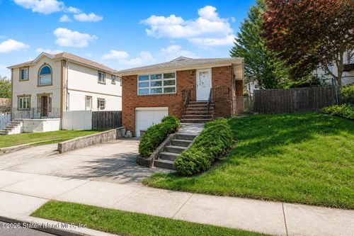 205 Perry Avenue, Staten Island, NY, 10314 | Card Image