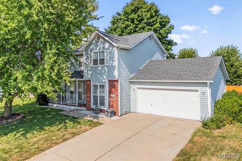 824 Emerald Green Drive, O'Fallon, IL, 62269 | Card Image