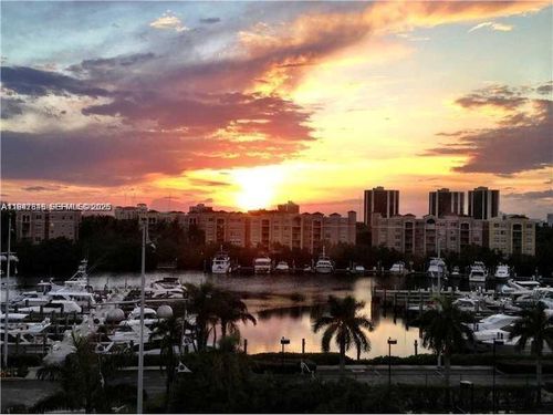 apt-5e-19667 Turnberry Way, Aventura, FL, 33180-2508 | Card Image