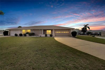 114 Wintersong Lane, House other with 2 bedrooms, 2 bathrooms and null parking in Sun City Center FL | Image 2