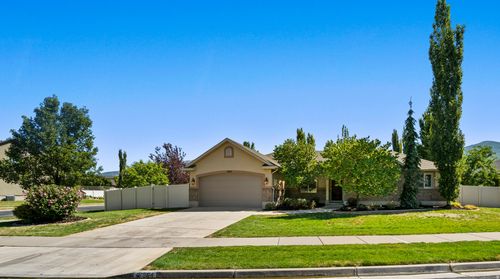 564 N Spring Meadow Ln, Farmington, UT, 84025-4737 | Card Image