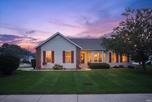 102 Livingston Bay Ct, Mishawaka, IN, 46544-3895 | Card Image