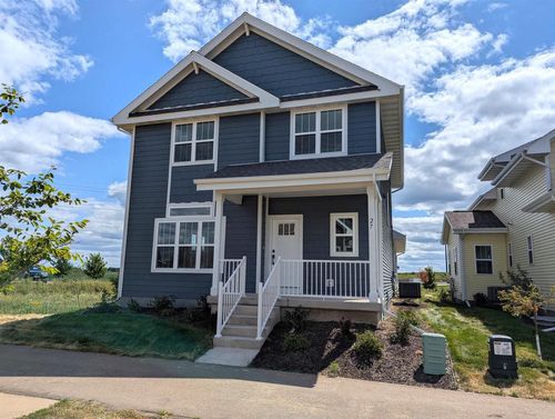 27 Windflower Way, Mount Horeb, WI, 53572-9201 | Card Image