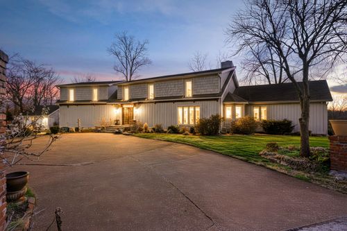 2496 Old Natchez Trce, Franklin, TN, 37069-6302 | Card Image