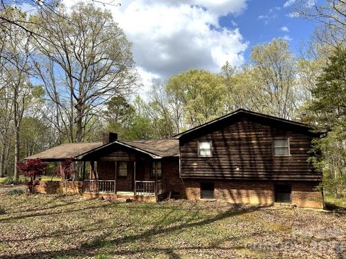 3968 Dover St, Claremont, NC, 28610-8226 | Card Image