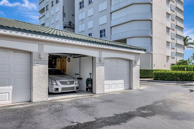 APT-1404 - 5049 N Highway A1a, Condo with 3 bedrooms, 2 bathrooms and null parking in Hutchinson Island FL | Image 44