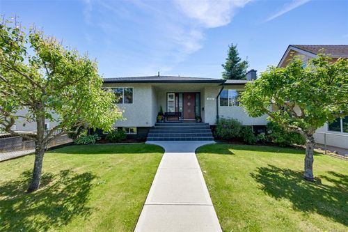 1341 Lyall St, Esquimalt, BC, V9A5H5 | Card Image
