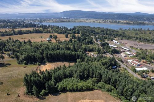 15 Forest Hts, Cathlamet, WA, 98612-9673 | Card Image