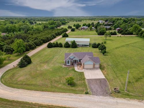 10307 Quail Ln, Arkansas City, KS, 67005-4302 | Card Image