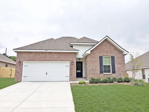 2745 Louis Cir, Crestview, FL, 32536-9407 | Card Image