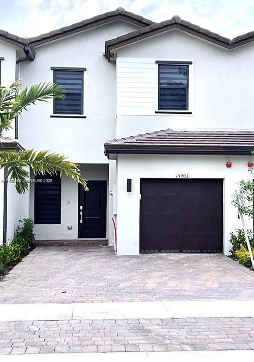 15903-15903 Sw 2nd Pl, Pembroke Pines, FL, 33027-1455 | Card Image