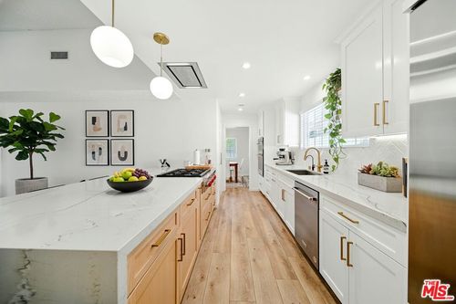 12861 Titian Ave, Granada Hills, CA, 91344-1216 | Card Image