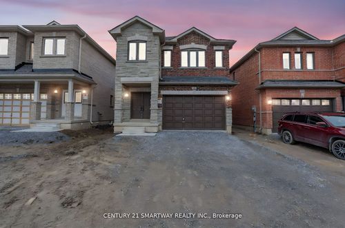 26 Huntsworth Ave, Thorold, ON, L2V0N2 | Card Image