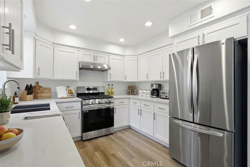 unit-175-9000 Vanalden Ave, Northridge, CA, 91324-3702 | Card Image