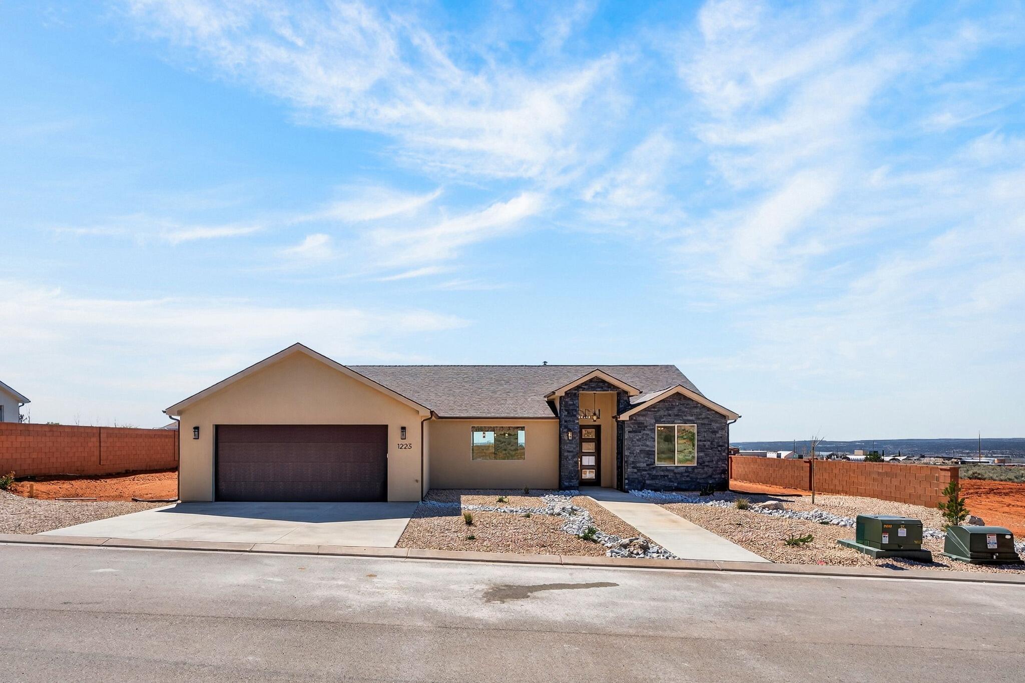 Residential in Hildale