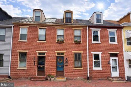 1322 Penn St, HARRISBURG, PA, 17102-2651 | Card Image