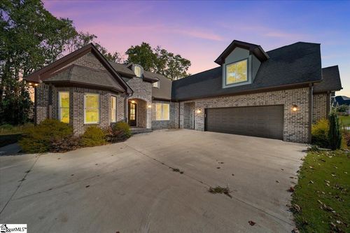 105 Bree Dr, Anderson, SC, 29621-3679 | Card Image