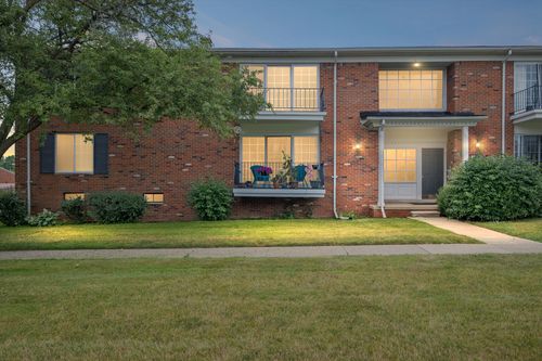 5-454 Fox Hills N Drive, Bloomfield Charter Township, MI, 48304 | Card Image