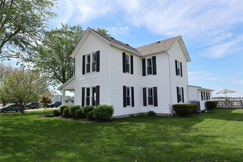 4996 Lackey Rd, Cedarville, OH, 45314-9551 | Card Image