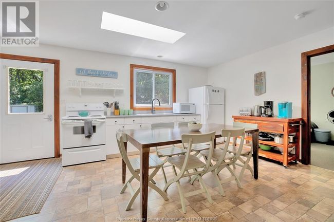 170 N Shore Rd, House other with 5 bedrooms, 2 bathrooms and null parking in Pelee Island ON | Image 25