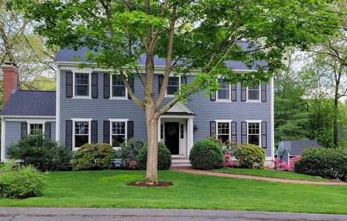 2 Marlboro Rd, Lexington, MA, 02421-7810 | Card Image