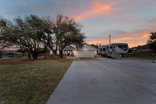 456 County Road 4711, Kempner, TX, 76539-5894 | Card Image