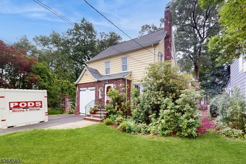 18 Lasalle Ave, Cranford, NJ, 07016-1944 | Card Image