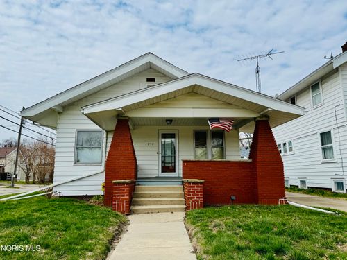 752 Hampton Ave, Toledo, OH, 43609-2978 | Card Image