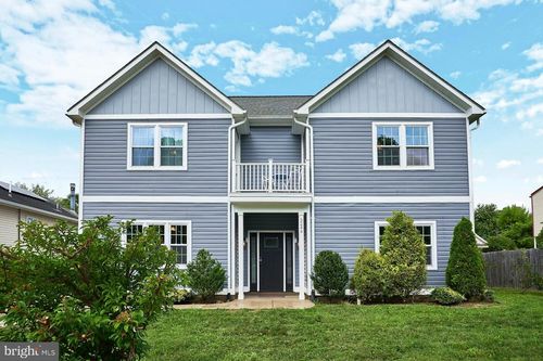 3244 Blundell Rd, FALLS CHURCH, VA, 22042-3861 | Card Image