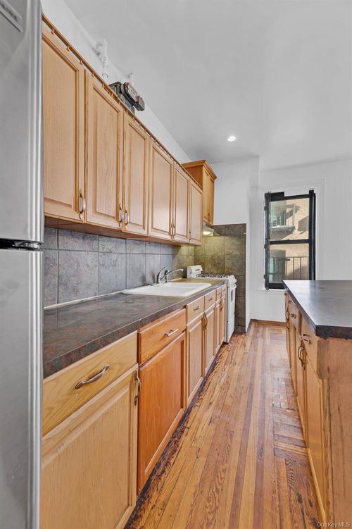 apt-2d-828 Gerard Ave, Bronx, NY, 10451-2337 | Card Image