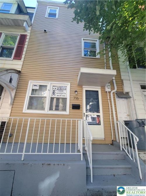 716 W Gordon St, Allentown, PA, 18102-2840 | Card Image