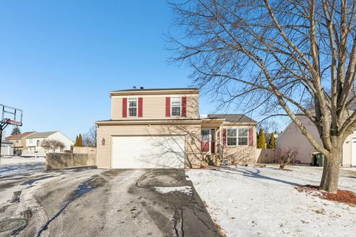 148 W Lindsay Dr, Round Lake Beach, IL, 60073-2290 | Card Image