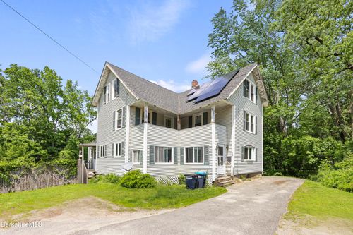 26 Crosier Ave, Pittsfield, MA, 01201-5402 | Card Image