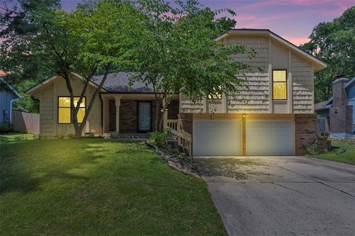 1110 Canterbury Ln, Liberty, MO, 64068-3024 | Card Image