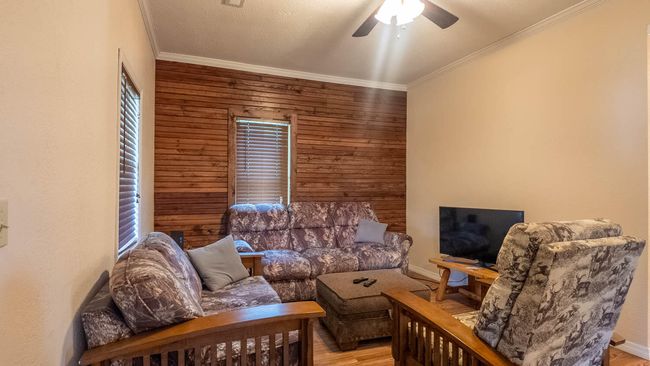 Home in town for sale thayer10 | Image 11