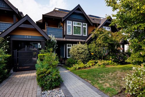 2-263 E 5th Street, North Vancouver, BC, V7L1L8 | Card Image