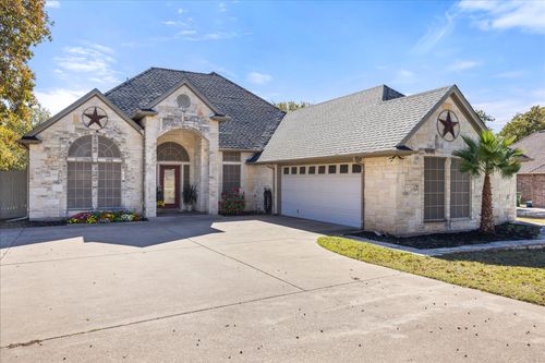 6705 Forest Oaks Ct, Granbury, TX, 76049-6367 | Card Image