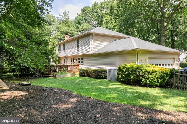 11603 Deer Forest Rd, House other with 5 bedrooms, 4 bathrooms and null parking in RESTON VA | Image 35