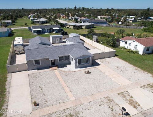 52 Byron Ellinor Dr, Ormond Beach, FL, 32176-7161 | Card Image