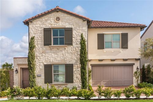 107 Oakstone, Irvine, CA, 92618-3552 | Card Image