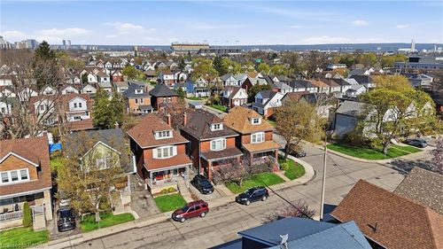 115 Kensington Ave N, Hamilton, ON, L8L7N3 | Card Image