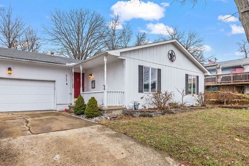 512 Woodland Ct, Mt. Zion, IL, 62549-1438 | Card Image