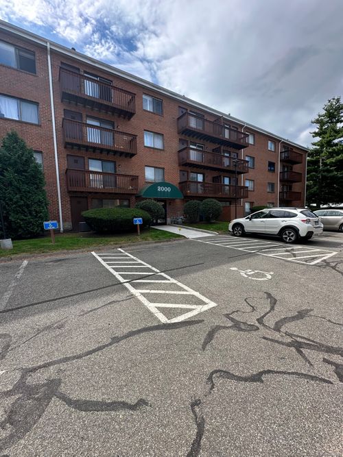 2422-2422 Harbor View Dr, Rocky Hill, CT, 06067-1550 | Card Image