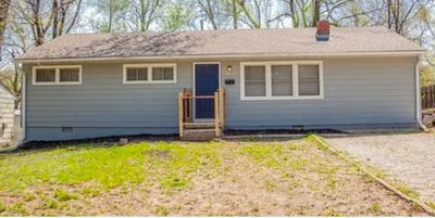 View of front of home featuring a front lawn | Image 1