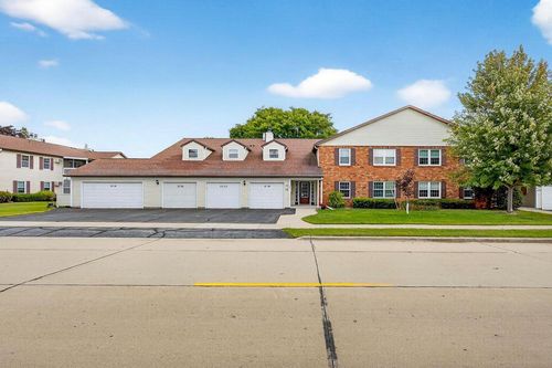 2324 Wisconsin Street, OSHKOSH, WI, 54901 | Card Image