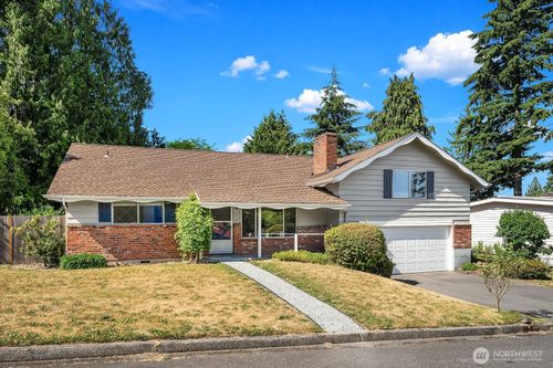 4504 S 163rd Pl, Tukwila, WA, 98188-2771 | Card Image