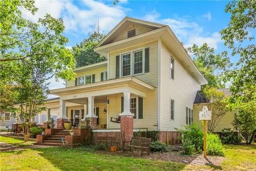 301 Bryan St, Stoneville, NC, 27048-7889 | Card Image