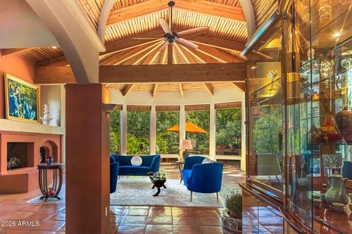 300 Acacia Dr, Sedona, AZ, 86336-6963 | Card Image